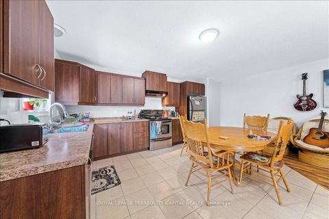 Photo 10 at 102 Henry Street, Wellington, Barrie