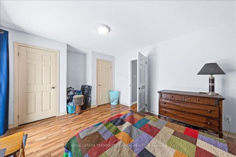 Photo 25 at 102 Henry Street, Wellington, Barrie