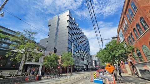 Photo 1 at PH1418 - 629 King Street W, Waterfront Communities C1, Toronto