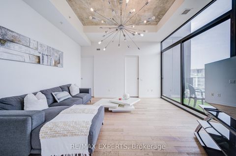 Photo 12 at PH1418 - 629 King Street W, Waterfront Communities C1, Toronto