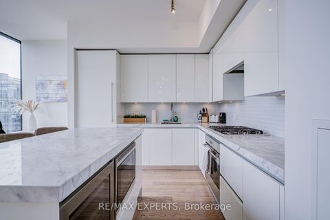 Photo 17 at PH1418 - 629 King Street W, Waterfront Communities C1, Toronto