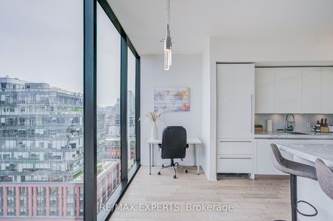 Photo 22 at PH1418 - 629 King Street W, Waterfront Communities C1, Toronto