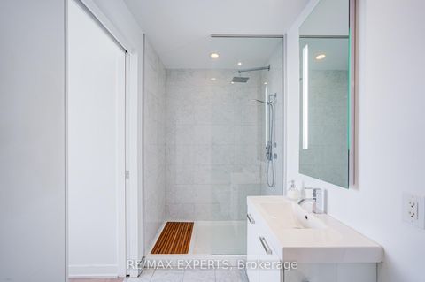 Photo 27 at PH1418 - 629 King Street W, Waterfront Communities C1, Toronto