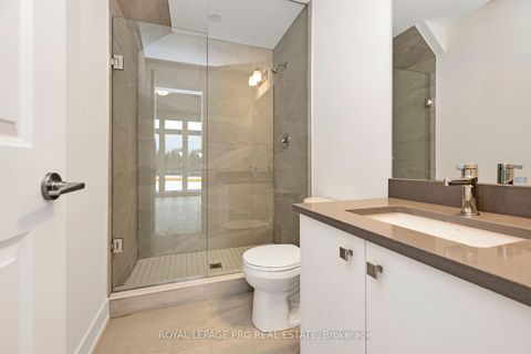 Photo 15 at 9 - 12860 Yonge Street, Oak Ridges, Richmond Hill