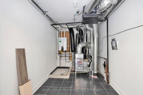 Photo 17 at 9 - 12860 Yonge Street, Oak Ridges, Richmond Hill