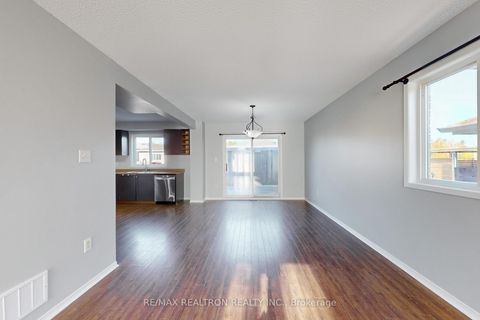 Photo 10 at 46 Watson Drive, East Bayfield, Barrie