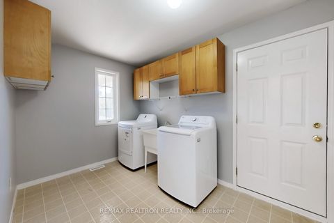 Photo 19 at 46 Watson Drive, East Bayfield, Barrie