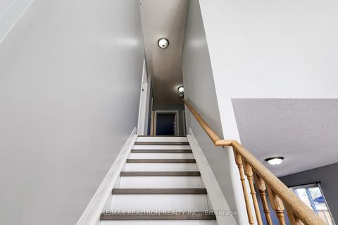 Photo 20 at 46 Watson Drive, East Bayfield, Barrie