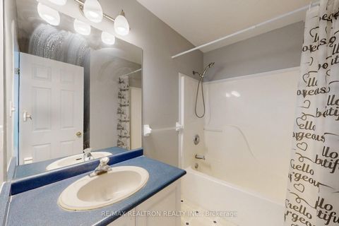 Photo 33 at 46 Watson Drive, East Bayfield, Barrie