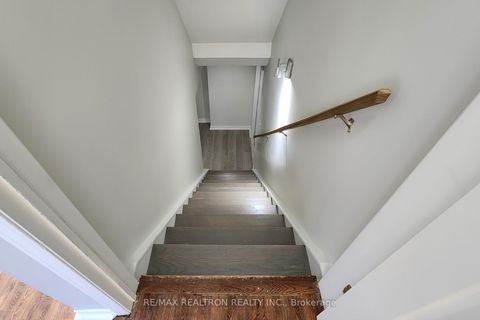 Photo 34 at 46 Watson Drive, East Bayfield, Barrie