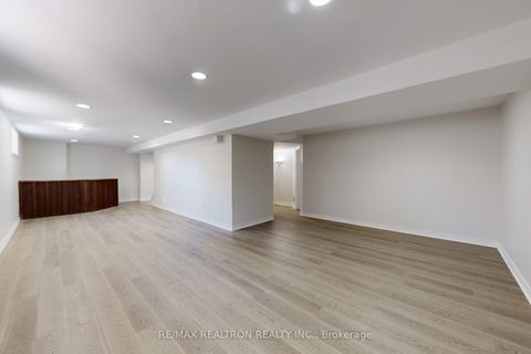 Photo 36 at 46 Watson Drive, East Bayfield, Barrie