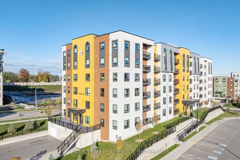 Photo 2 at 102 - 8 Culinary Lane, Rural Barrie Southeast, Barrie