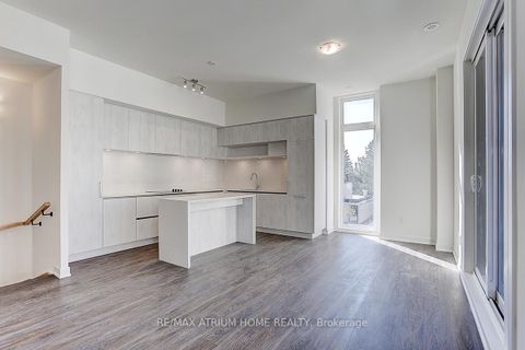 Photo 4 at 1103 - 12 David Eyer Road, Rural Richmond Hill, Richmond Hill