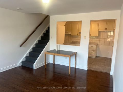 Photo 2 at 604-606 Marlee Avenue, Glen Park, Toronto