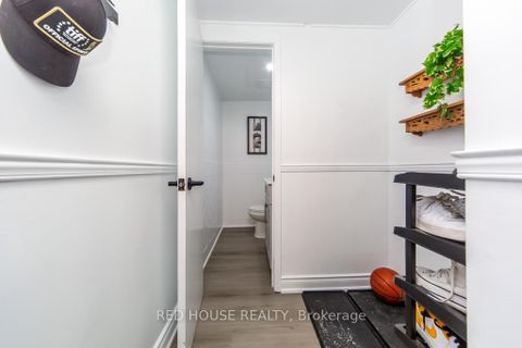 Photo 20 at 2 - 87 Irwin Road, Old Rexdale, Toronto