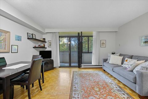 Photo 5 at 5-209 - 50 Old Kingston Road, West Hill, Toronto