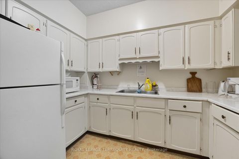 Photo 26 at 5-209 - 50 Old Kingston Road, West Hill, Toronto