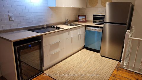 Photo 3 at 467 Richmond Street E, Moss Park, Toronto