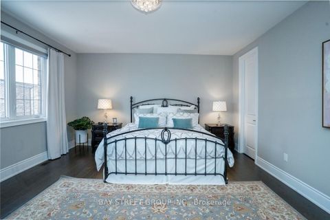 Photo 20 at 39 Cairns Gate, King City, King