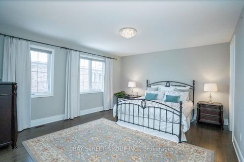 Photo 21 at 39 Cairns Gate, King City, King