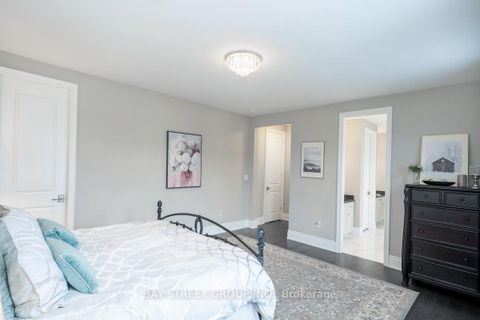 Photo 26 at 39 Cairns Gate, King City, King