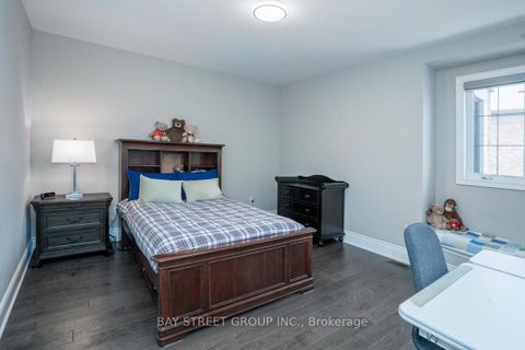 Photo 29 at 39 Cairns Gate, King City, King