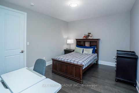 Photo 30 at 39 Cairns Gate, King City, King