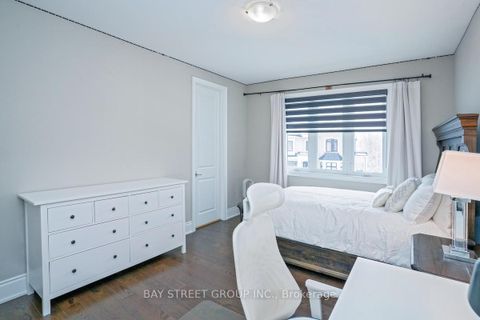 Photo 35 at 39 Cairns Gate, King City, King