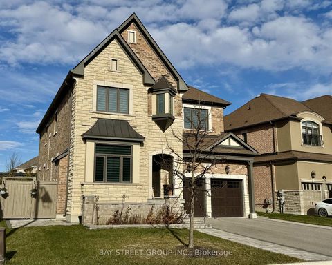 Photo 48 at 39 Cairns Gate, King City, King