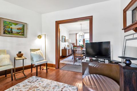 Photo 5 at 36 Hadley Road, Mount Pleasant East, Toronto