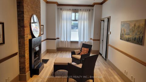 Photo 2 at 467 Richmond Street E, Moss Park, Toronto