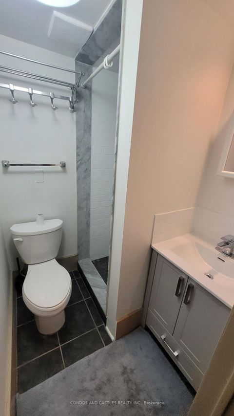 Photo 7 at 467 Richmond Street E, Moss Park, Toronto