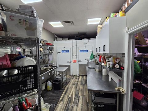 Photo 2 at 7 - 1071 Danforth Road, Eglinton East, Toronto