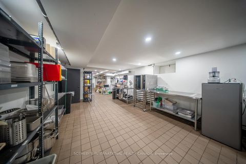 Photo 12 at 31 Elm Street, Bay Street Corridor, Toronto