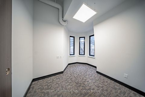 Photo 36 at 31 Elm Street, Bay Street Corridor, Toronto