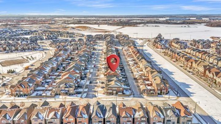 Photo 42 at 353 Moody Drive, Kleinburg, Vaughan