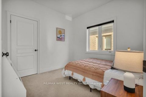 Photo 28 at 353 Moody Drive, Kleinburg, Vaughan