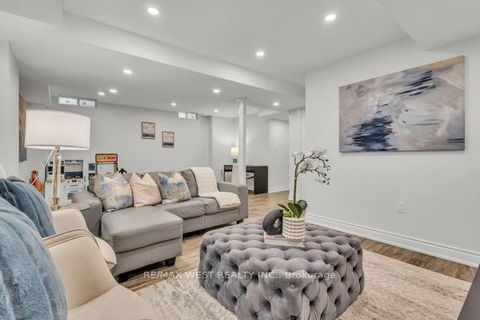 Photo 33 at 353 Moody Drive, Kleinburg, Vaughan