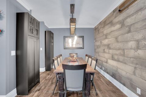 Photo 16 at 1616 - 9225 Jane Street, Maple, Vaughan