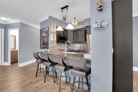 Photo 21 at 1616 - 9225 Jane Street, Maple, Vaughan