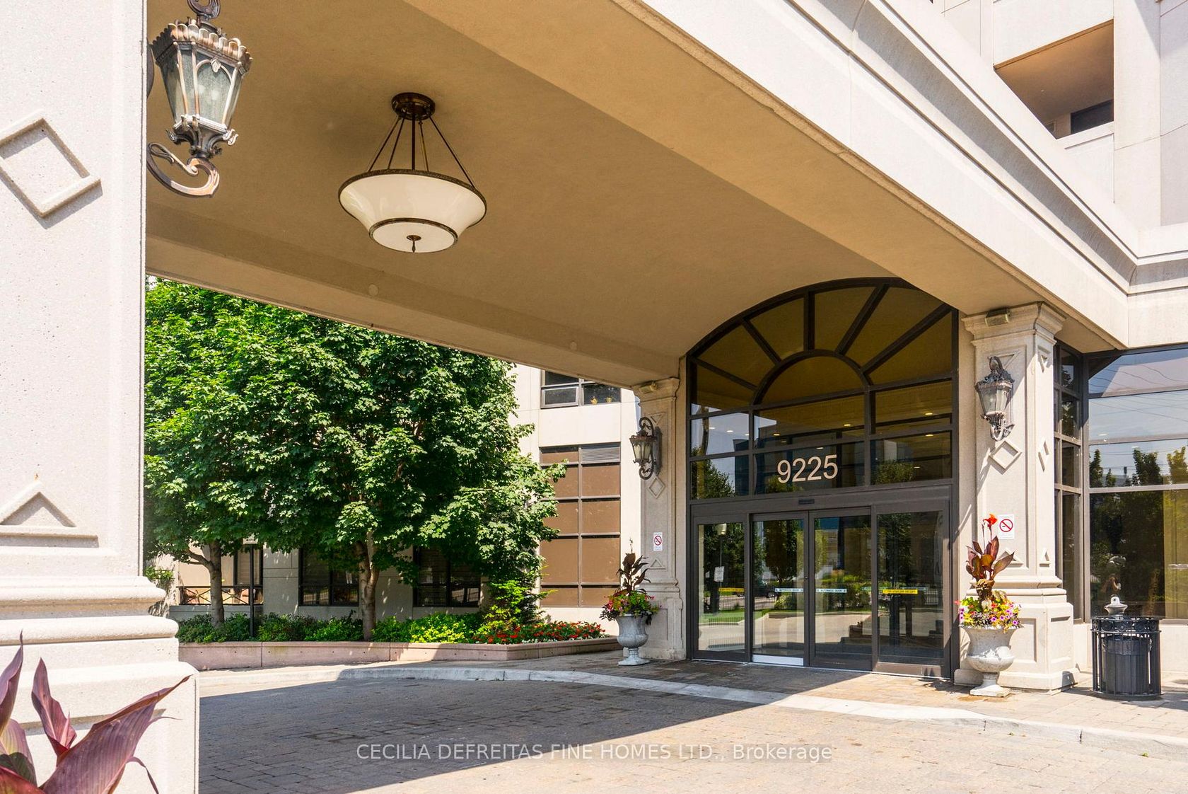 1616 - 9225 Jane Street, Maple, Vaughan 