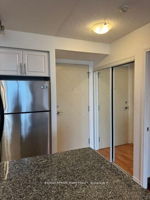 Photo 5 at 1124 - 18 Harding Boulevard, Harding, Richmond Hill