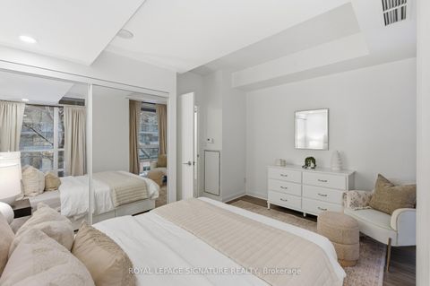 Photo 14 at 105 - 15 Bruyeres Mews, Niagara, Toronto