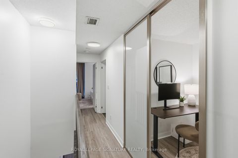 Photo 15 at 105 - 15 Bruyeres Mews, Niagara, Toronto