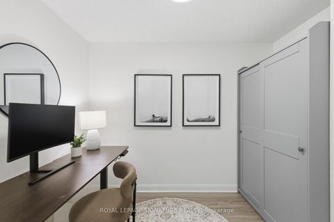 Photo 16 at 105 - 15 Bruyeres Mews, Niagara, Toronto