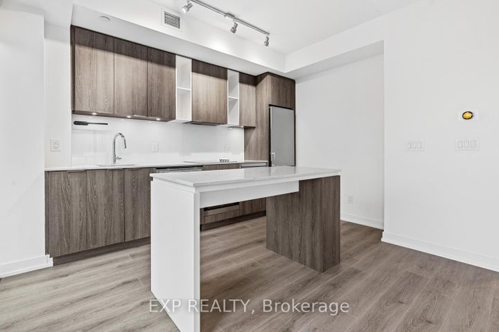 Photo 7 at 1009 - 200 Sackville Street, Regent Park, Toronto