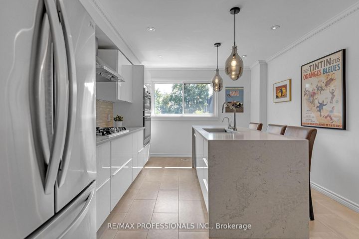 Photo 3 at 157 Maple Branch Path, The Westway, Toronto