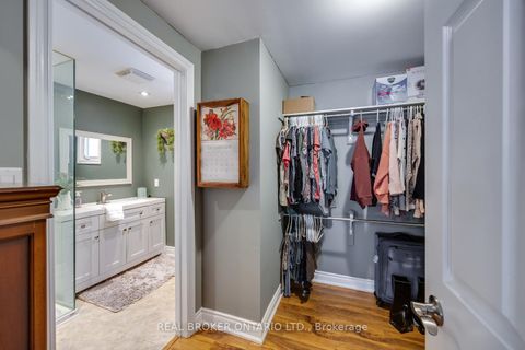 Photo 17 at 22 Champlain Court, Newcastle, Clarington