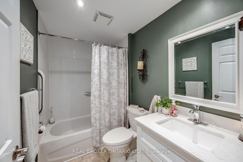 Photo 22 at 22 Champlain Court, Newcastle, Clarington