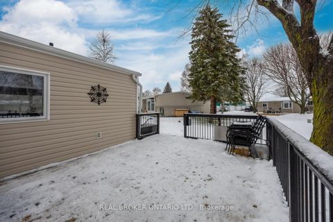 Photo 24 at 22 Champlain Court, Newcastle, Clarington